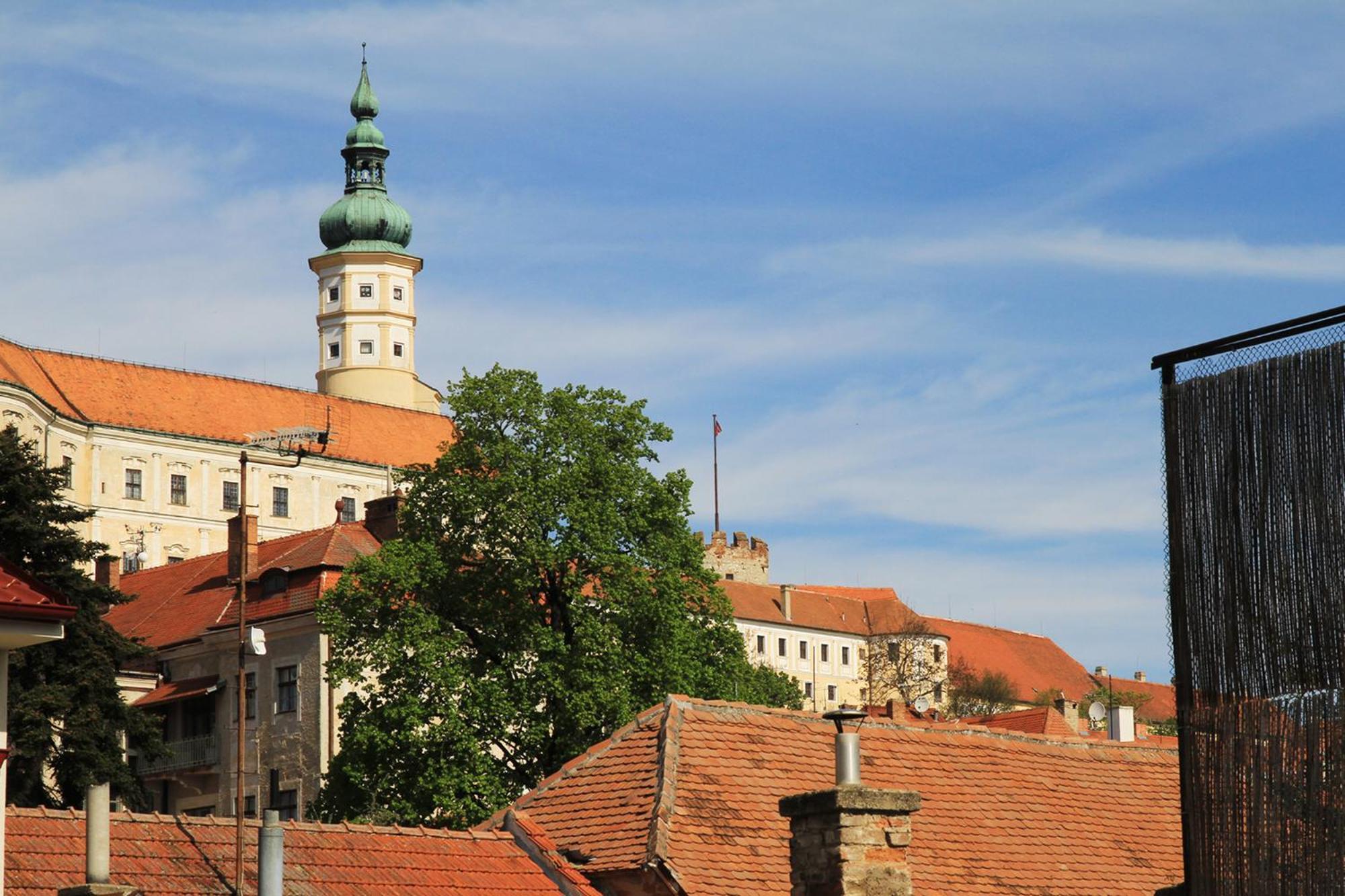 Velovino Apartman Mikulov Dış mekan fotoğraf